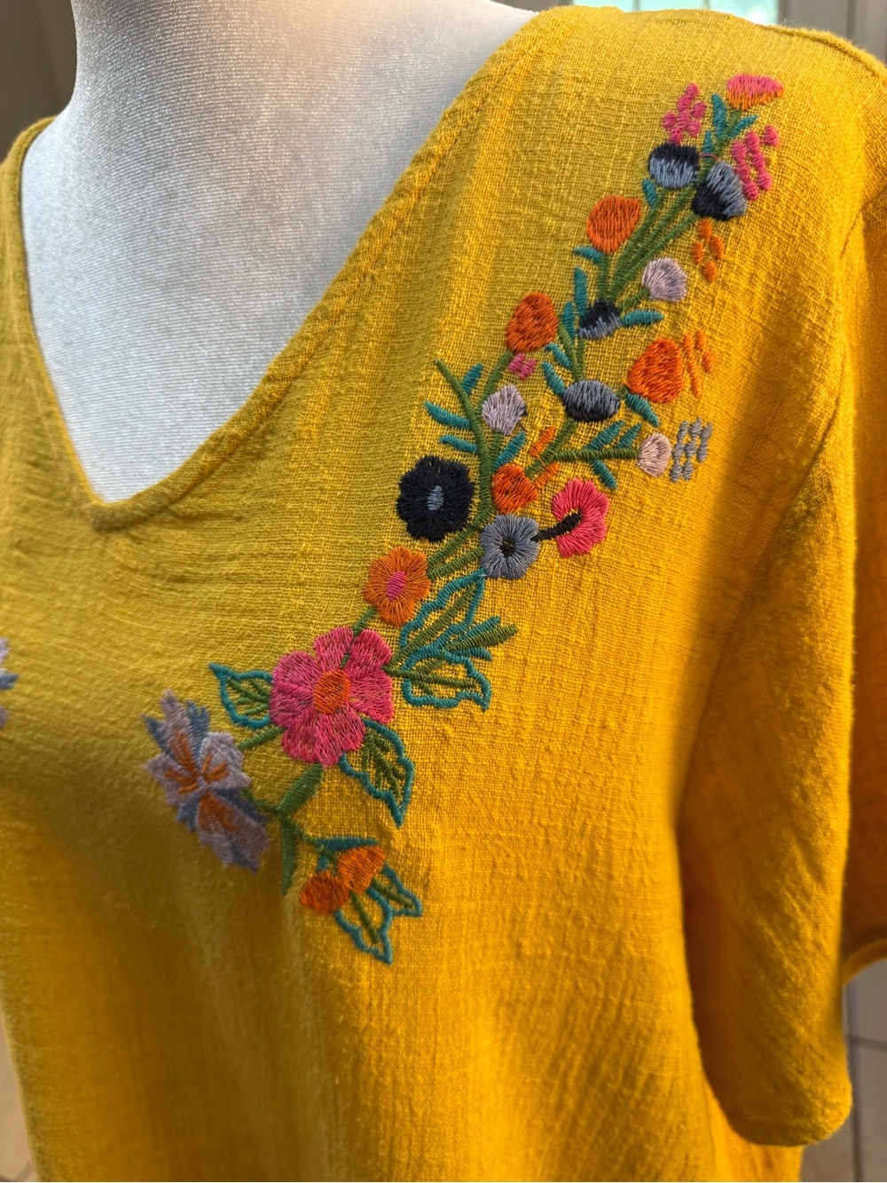 Jodifl Mustard Yellow Embroidered Boho Ruffle Tunic Top – Size Large - Picture 3 of 13